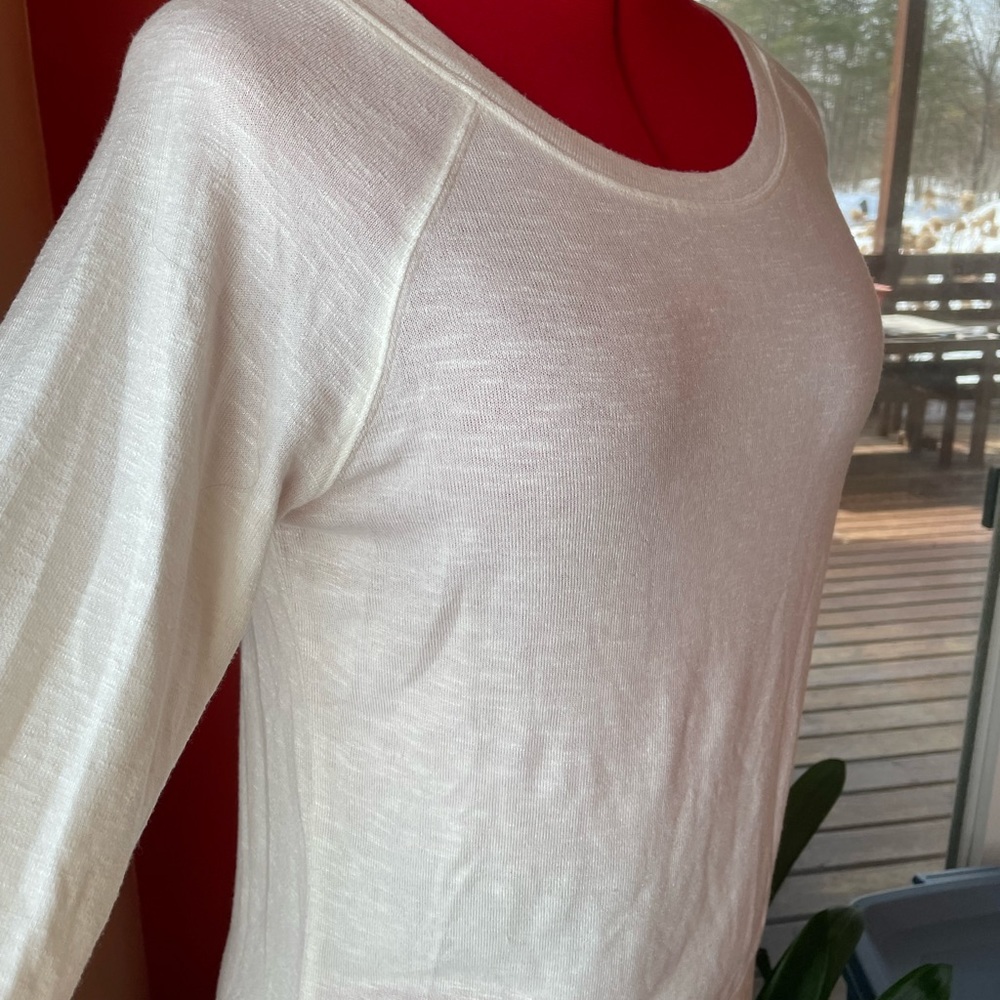 🧶 L Bench light sweater summer cream crew neck thumbholes